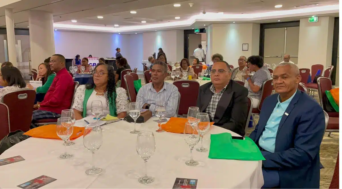 Invitados a la cumbre de capacitacion integral