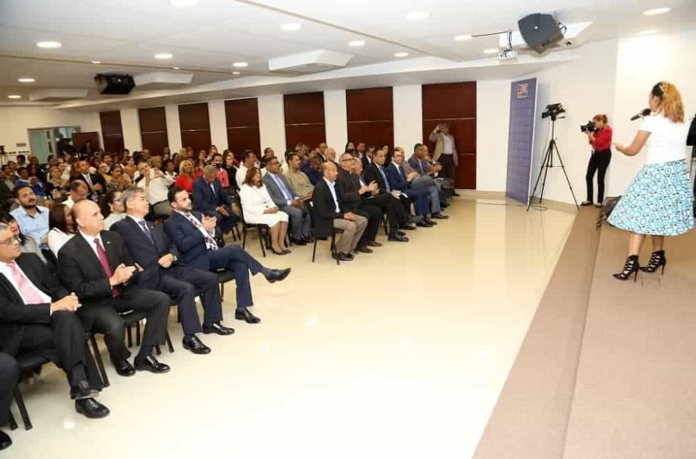Invitado al culto de accion de gracias