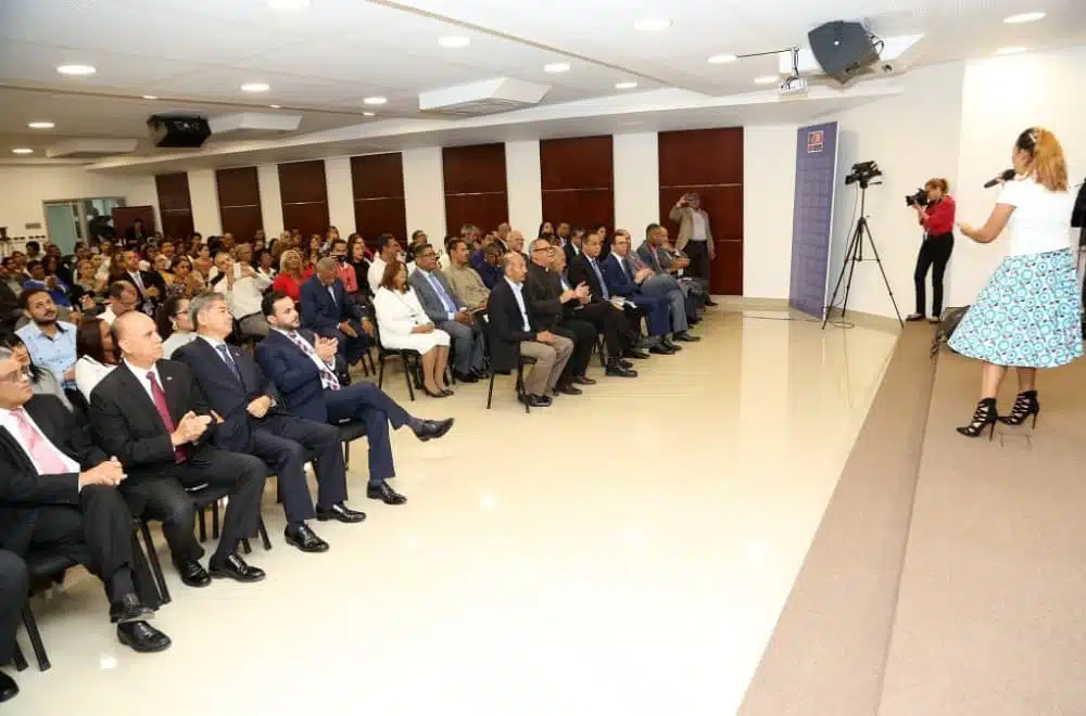 Invitado al culto de accion de gracias